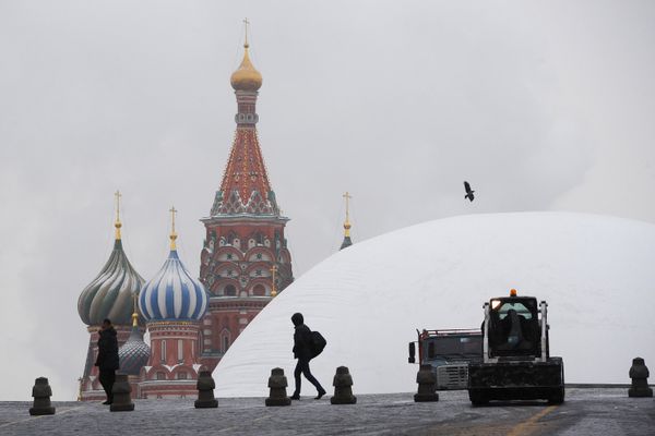 Мавзолей В.И. Ленина закрыли на ремонт