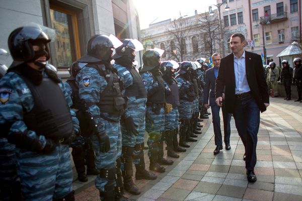 Пикет сторонников евроинтеграции Украины у здания Верховной Рады в Киеве Пикет сторонников евроинтеграции Украины у здания Верховной Рады в Киеве