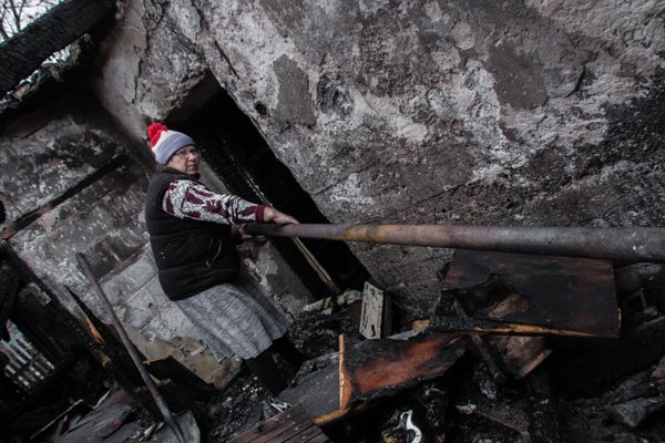 Последствия обстрелов Донецка Последствия обстрелов Донецка