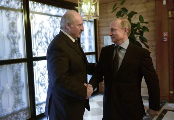 Президент РФ В.Путин встретился с президентом Белоруссии А.Лукашенко Президент РФ В.Путин встретился с президентом Белоруссии А.Лукашенко