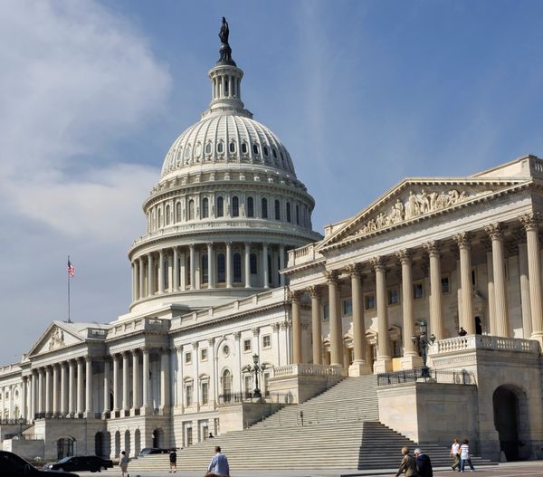 Здание Конгресса США (Капитолий) в Вашингтоне