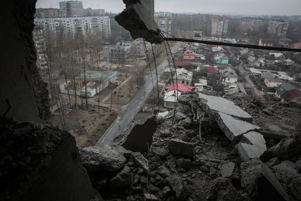 Последствия обстрелов в Донецке