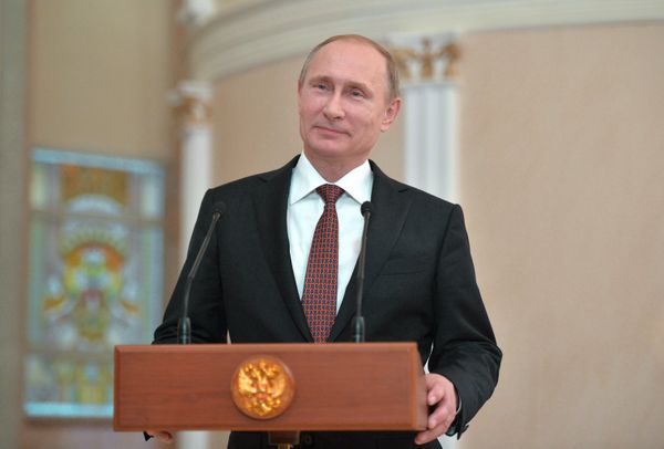 Пресс-конференция президента РФ В. Путина по итогам переговоров в Минске