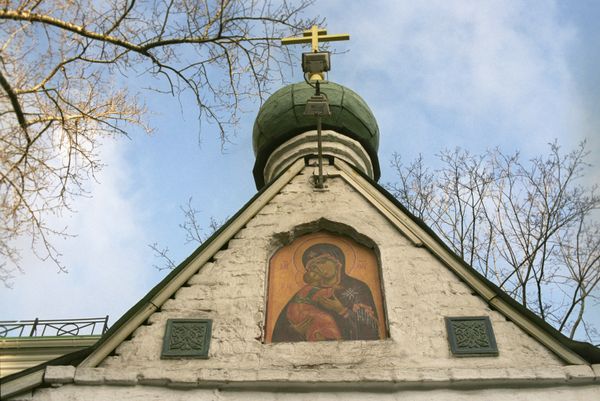 Ворота монастыря Ворота монастыря
