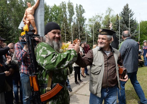 Празднование 9 мая в Славянске Празднование 9 мая в Славянске
