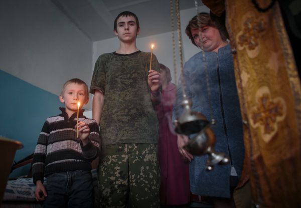 Ополченцы ДНР в госпитале Горловки Ополченцы ДНР в госпитале Горловки