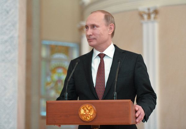 Пресс-конференция президента РФ В. Путина по итогам переговоров в Минске