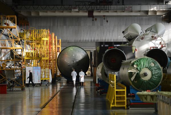 Сборка ракет-носителей Протон в центре имени Хруничева Сборка ракет-носителей Протон в центре имени Хруничева