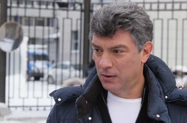 Борис Немцов вызван на допрос в Следственный комитет