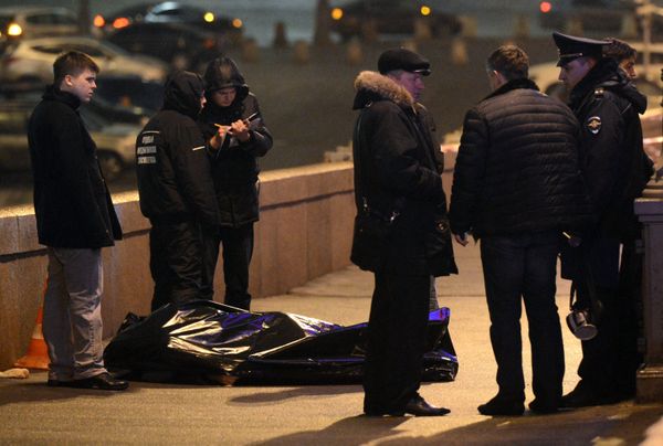 Борис Немцов убит в центре Москвы