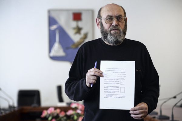 Председатель городской комиссии по подготовке референдума в Севастополе Председатель городской комиссии по подготовке референдума в Севастополе