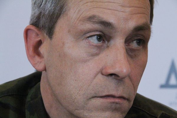 Последствия обстрела автостанции в Донецке Последствия обстрела автостанции в Донецке