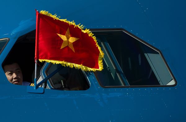 Прилет глав делегаций стран АТЭС во Владивосток