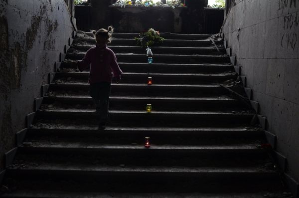 Траурные мероприятия у Дома профсоюзов в Одессе. Траурные мероприятия у Дома профсоюзов в Одессе.