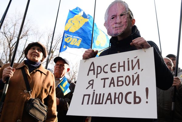 Пикет объединения Свобода у здания кабинета министров Украины