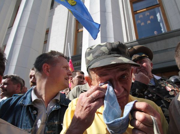 Ветераны боевых действий в Афганистане провели митинг в Киеве