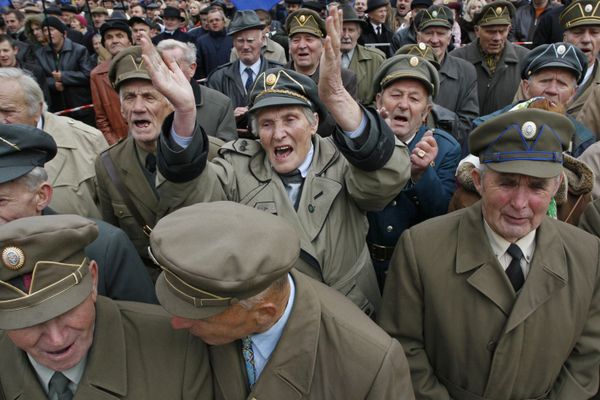 В Киеве состоялся пеший марш за признание бойцов Украинской повстанческой армии (УПА) участниками национального освободительного движения на Украине В Киеве состоялся пеший марш за признание бойцов Украинской повстанческой армии (УПА) участниками национального освободительного движения на Украине