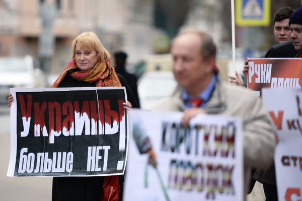 Митинг у посольства Украины Фашизм не пройдёт! Митинг у посольства Украины Фашизм не пройдёт!
