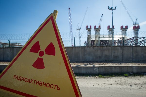 Зона отчуждения накануне 27-й годовщины Чернобыльской катастрофы