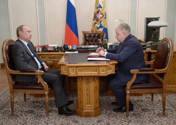 Президент РФ В.Путин встретился с главой ФМС РФ К.Ромодановским Президент РФ В.Путин встретился с главой ФМС РФ К.Ромодановским