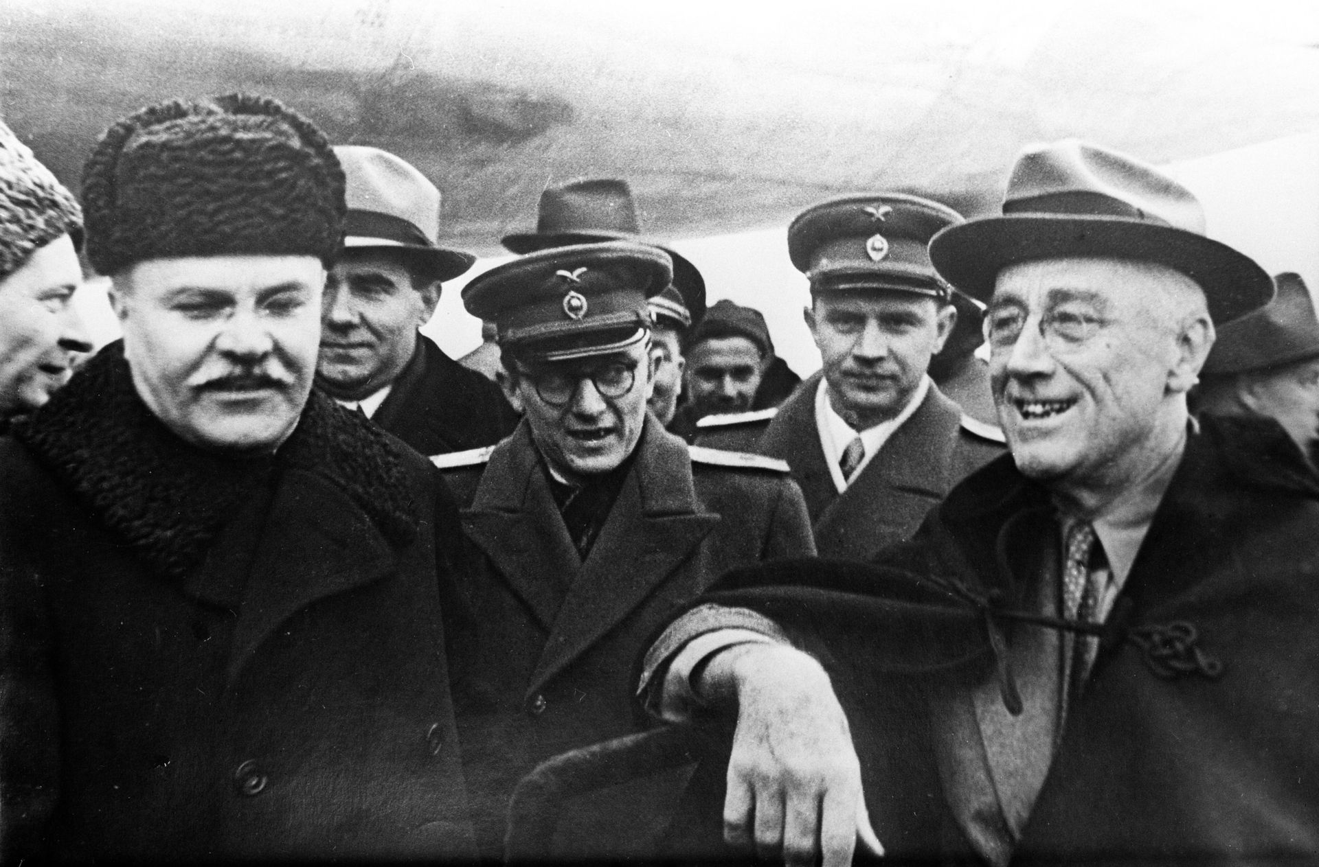 Вячеслав Михайлович Молотов и Франклин Делано Рузвельт - РИА Новости, 1920, 11.03.2025