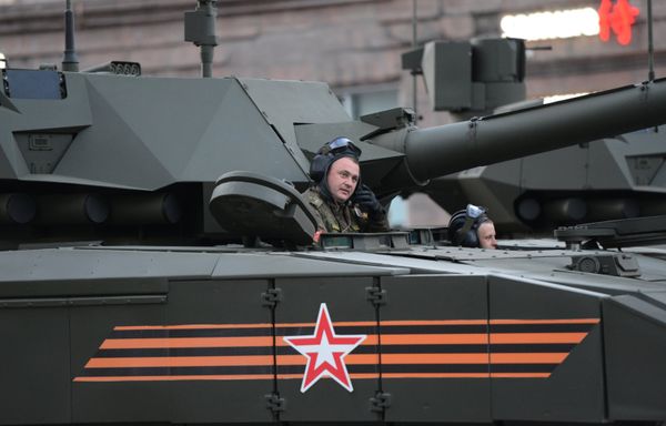 Репетиция военного парада в Москве в ознаменование 70-летия Победы в Великой Отечественной войне 1941-1945 годов Репетиция военного парада в Москве в ознаменование 70-летия Победы в Великой Отечественной войне 1941-1945 годов