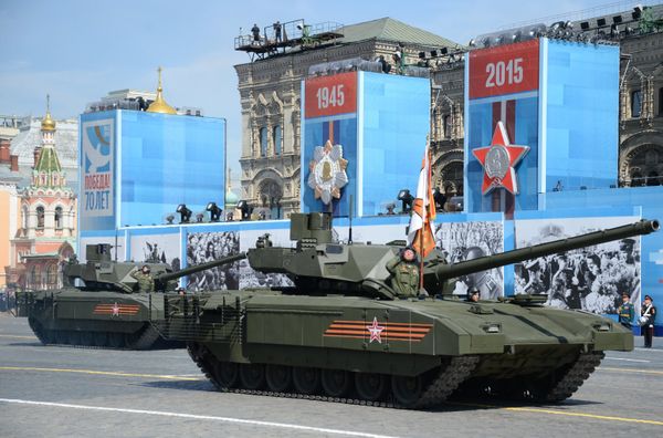 Военный парад в ознаменование 70-летия Победы в Великой Отечественной войне 1941-1945 годов Военный парад в ознаменование 70-летия Победы в Великой Отечественной войне 1941-1945 годов