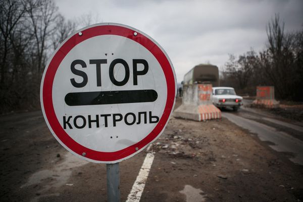 Последствия обстрелов в Донецке