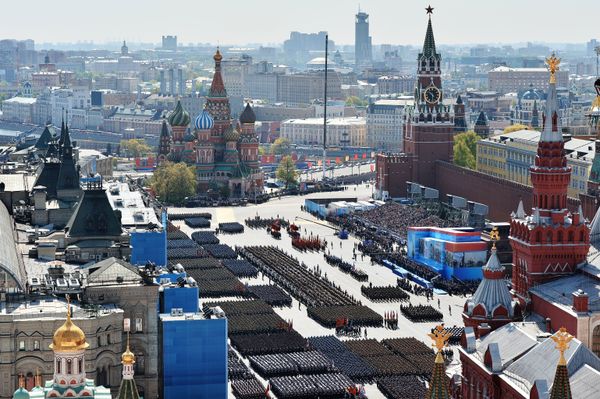 Военный парад в ознаменование 70-летия Победы в Великой Отечественной войне 1941-1945 годов Военный парад в ознаменование 70-летия Победы в Великой Отечественной войне 1941-1945 годов