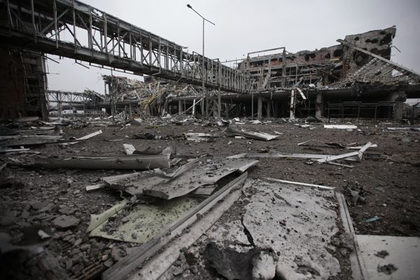 Представители миссии ОБСЕ посетили аэропорт Донецка