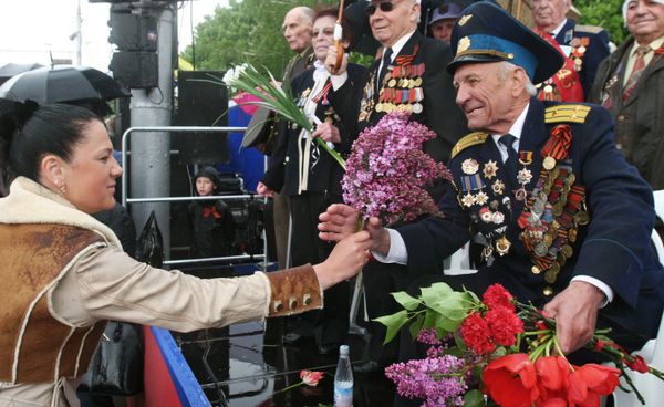 Празднование 70-летия Победы в Великой Отечественной войне 1941-1945 годов в ДНР Празднование 70-летия Победы в Великой Отечественной войне 1941-1945 годов в ДНР