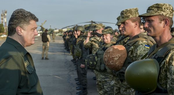 Визит Петра Порошенко в Мариуполь Визит Петра Порошенко в Мариуполь