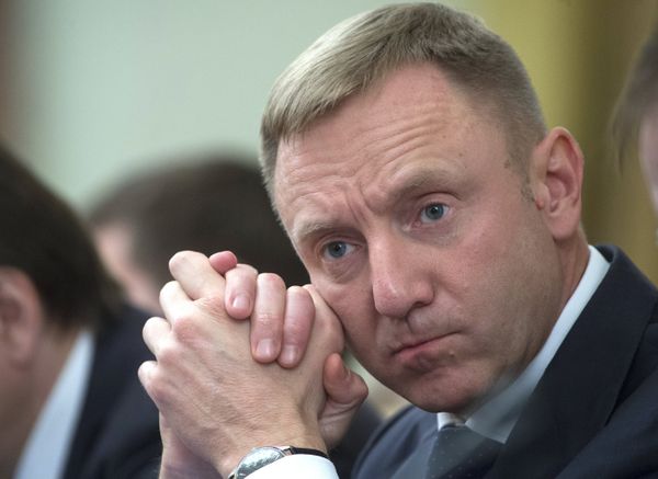 Премьер-министр РФ Д.Медведев провел заседание правительства РФ Премьер-министр РФ Д.Медведев провел заседание правительства РФ