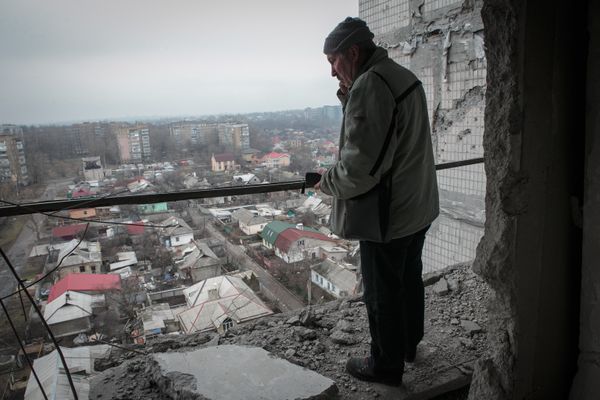 Последствия обстрелов в Донецке