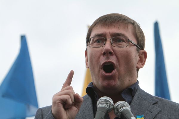 Акция протеста оппозиции у здания Верховной Рады