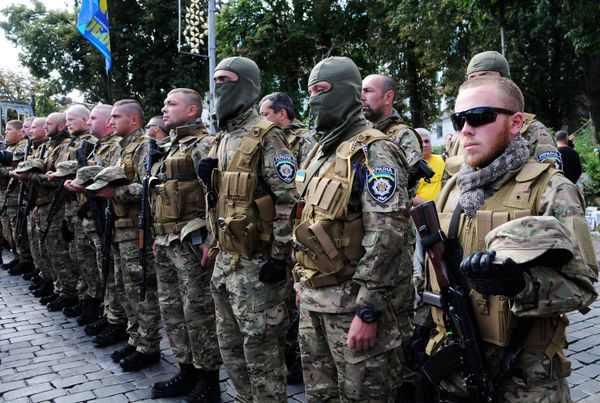 Отправление добровольческого батальона Сич в зону вооруженного конфликта