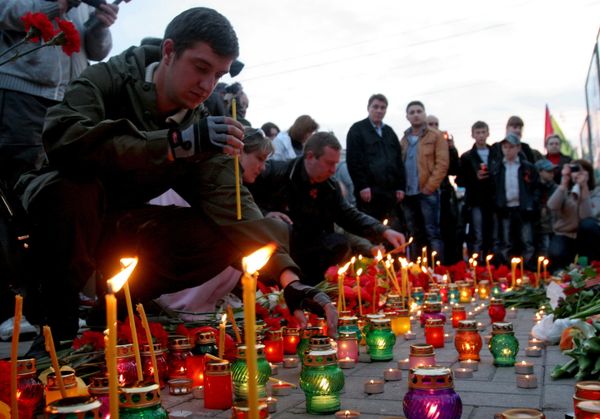 Акция памяти погибших в Одессе 2 мая 2014 года состоялась в Донецке