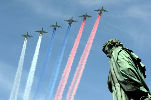 Военный парад в ознаменование 70-летия Победы в Великой Отечественной войне 1941-1945 годов Военный парад в ознаменование 70-летия Победы в Великой Отечественной войне 1941-1945 годов
