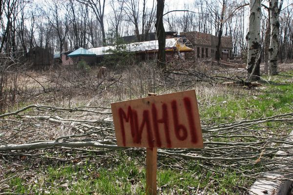 Представители ОБСЕ посетили район поселка Пески в Донецкой области