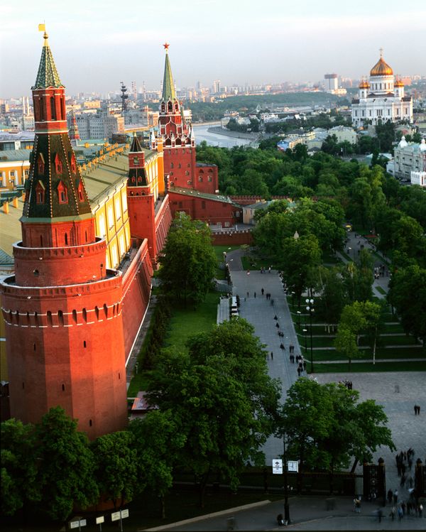 Александровский сад в Москве