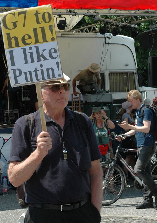 Акция протеста против саммита G-7 в Гармиш-Партенкирхене
