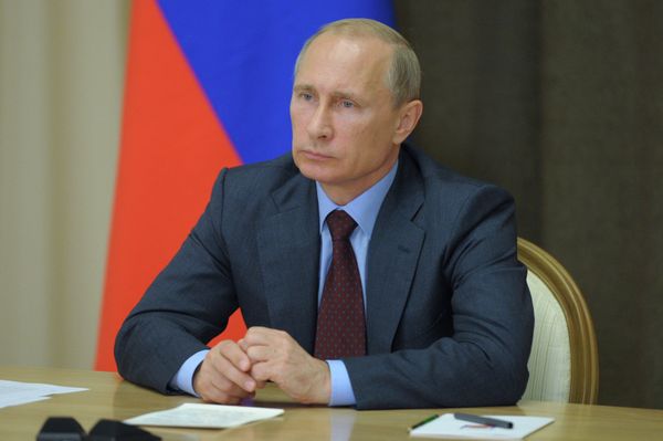 В. Путин дал старт разведочному бурению на платформе West Alpha в Карском море В. Путин дал старт разведочному бурению на платформе West Alpha в Карском море