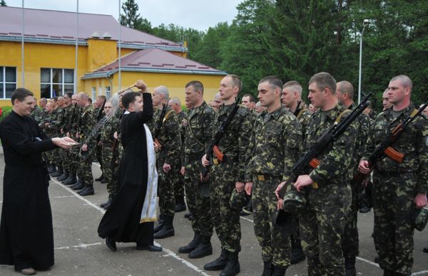 Принятие присяги военнослужащими ВС Украины