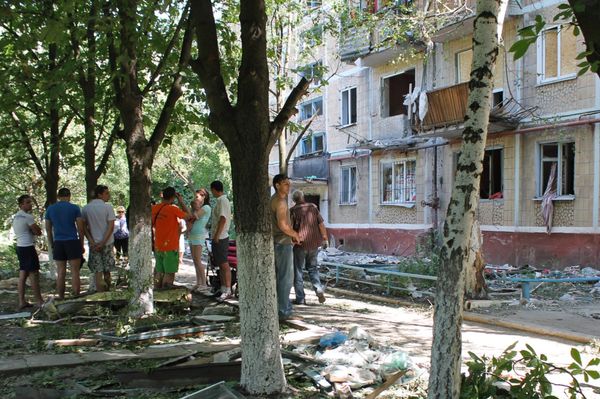 Последствия обстрела города Горловки Донецкой области Последствия обстрела города Горловки Донецкой области