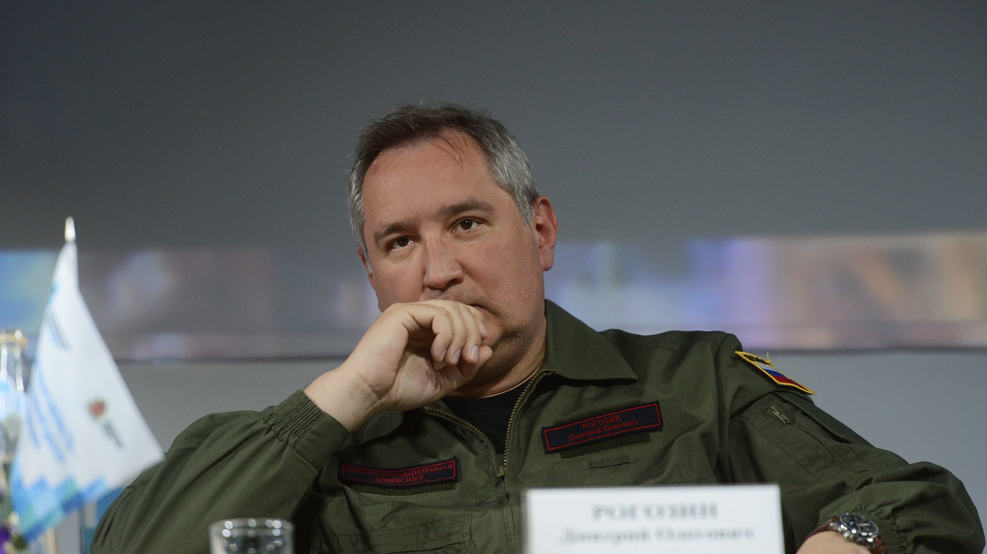 Вице-премьер правительства РФ Д.Рогозин посетил III Владимирский экономический форум 2015 Вице-премьер правительства РФ Д.Рогозин посетил III Владимирский экономический форум 2015 - РИА Новости, 1920, 23.01.2023