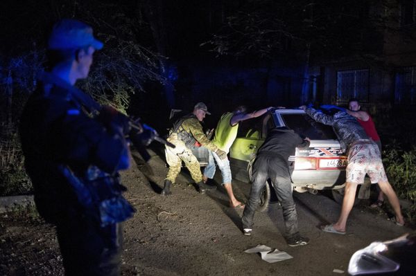 Группа быстрого реагирования народного ополчения в Луганске