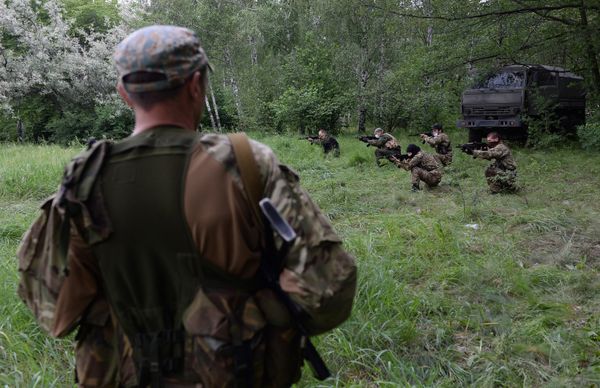 Тренировочный лагерь батальона Восток в Донецкой области