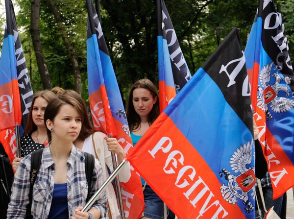 Митинг в память о погибших детях Донбасса прошел в Донецке 1 июня