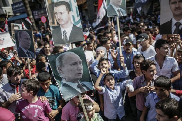 Митинг в поддержку Б. Асада и В. Путина в Сирии