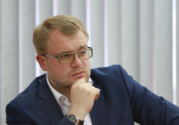 Заседание круглого стола на тему 100 дней Республики Крым в составе России